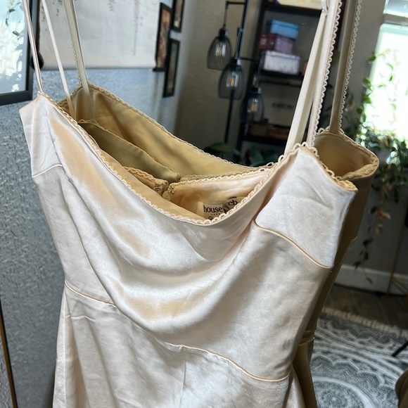 HOUSE OF CB 'Costanza' Vintage Cream Maxi Dress NWOT - Picture 11 of 13